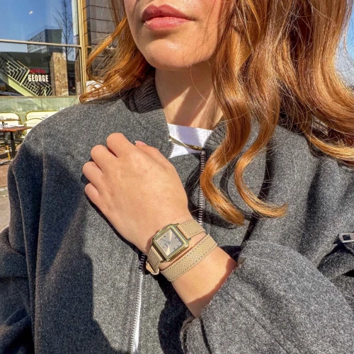 Gracieuse Petite CW11813